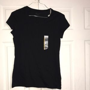 NWT Juniors NOBO Tee